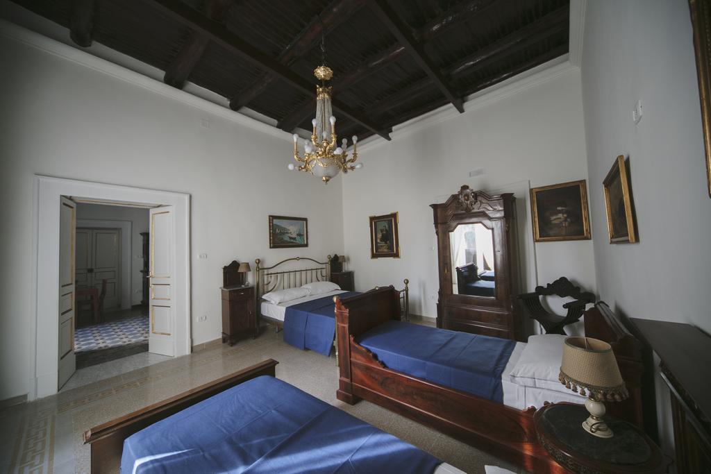 Area Angioina Suites เนเปิลส์ ภายนอก รูปภาพ